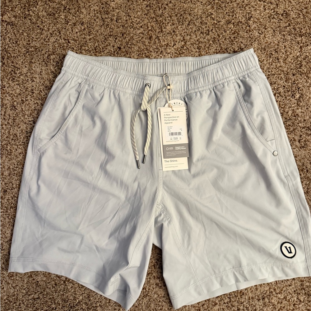 Vuori Light green Performance Shorts